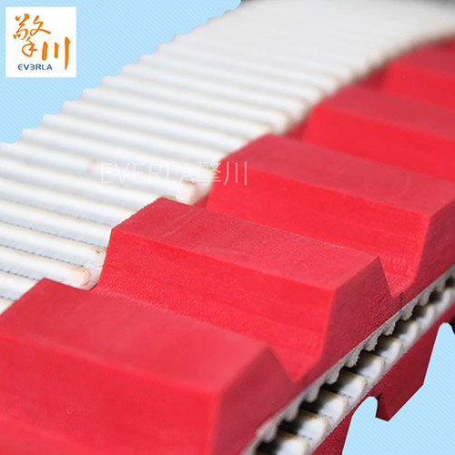 表面加紅膠開槽<a href='http://m.solarscope.net/' target='_blank'><u>PU同步帶</u></a>細節(jié)圖